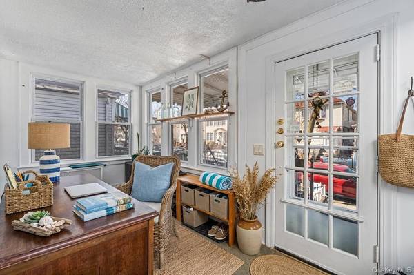 35-29 91st ST, Jackson Heights, NY 11372
