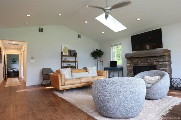 36 Northwoods RD #A, Woodstock, NY 12498