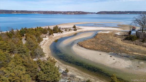 224 Centre Island RD, Centre Island, NY 11771