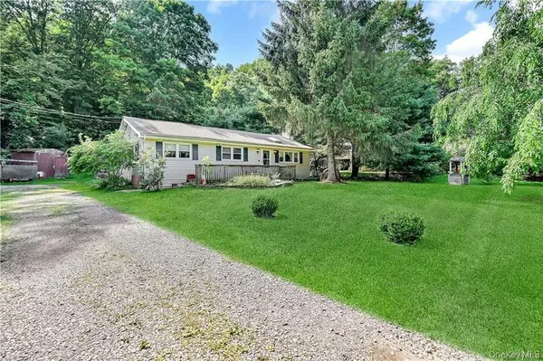 35 Peddler Hill RD, Monroe, NY 10950