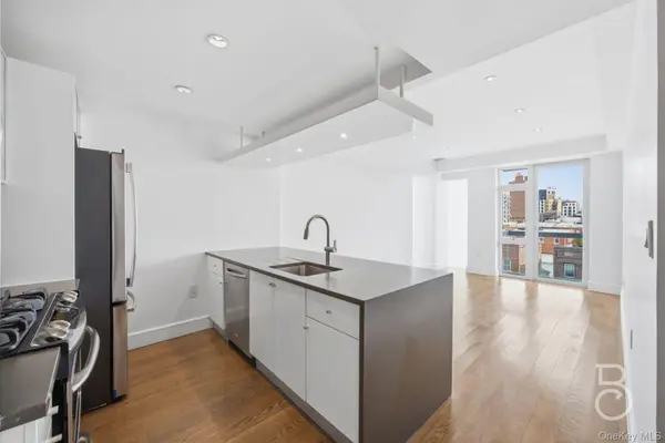 21-24 30th AVE #4A, Astoria, NY 11102