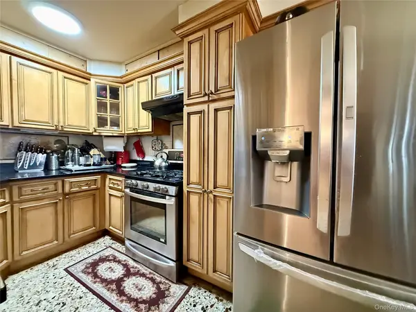 66-05 Garfield AVE, Woodside, NY 11377