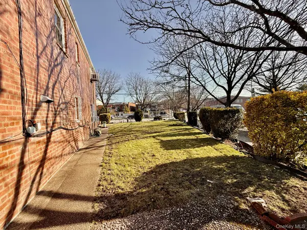 66-05 Garfield AVE, Woodside, NY 11377