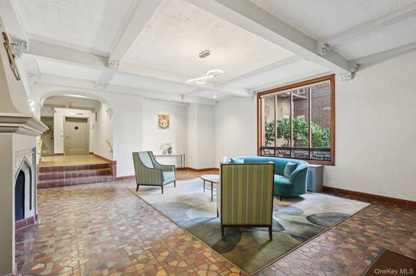 1468 Midland AVE #2C, Bronxville, NY 10708