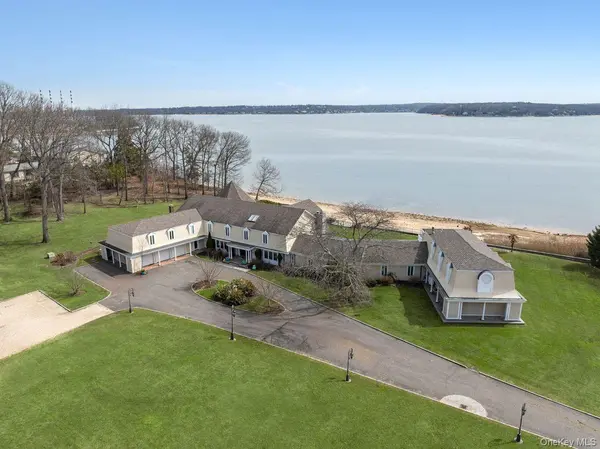 33 Beach RD, Northport, NY 11768