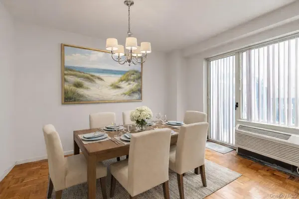 100 Hilton AVE #M3, Garden City, NY 11530