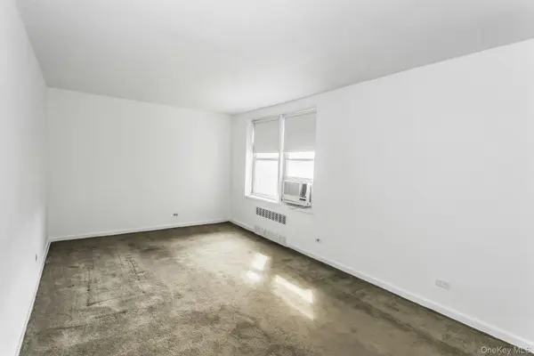 3345 90th ST #3G, Jackson Heights, NY 11101