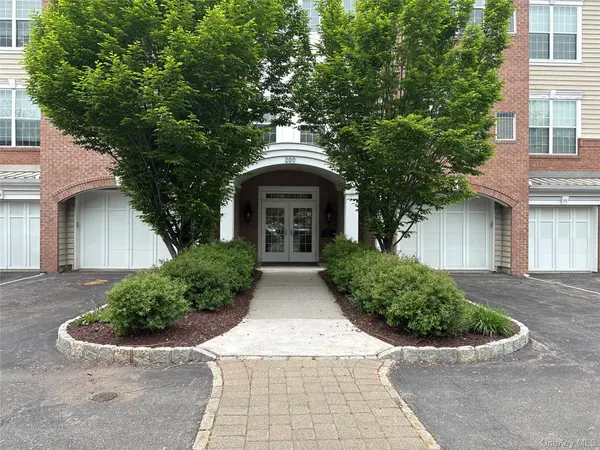 246 Regency DR,  Fishkill,  NY 12524