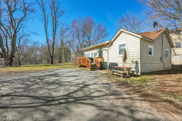 15 Holmes ST, Monticello, NY 12701