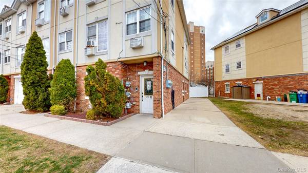 12702 172nd ST, Jamaica, NY 11434