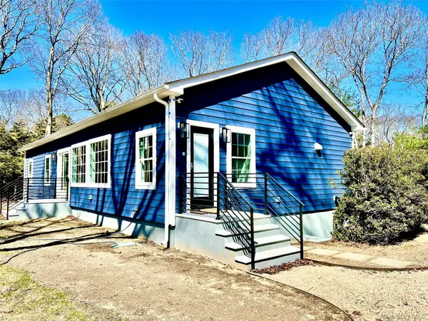 38 Railroad AVE, East Hampton, NY 11937