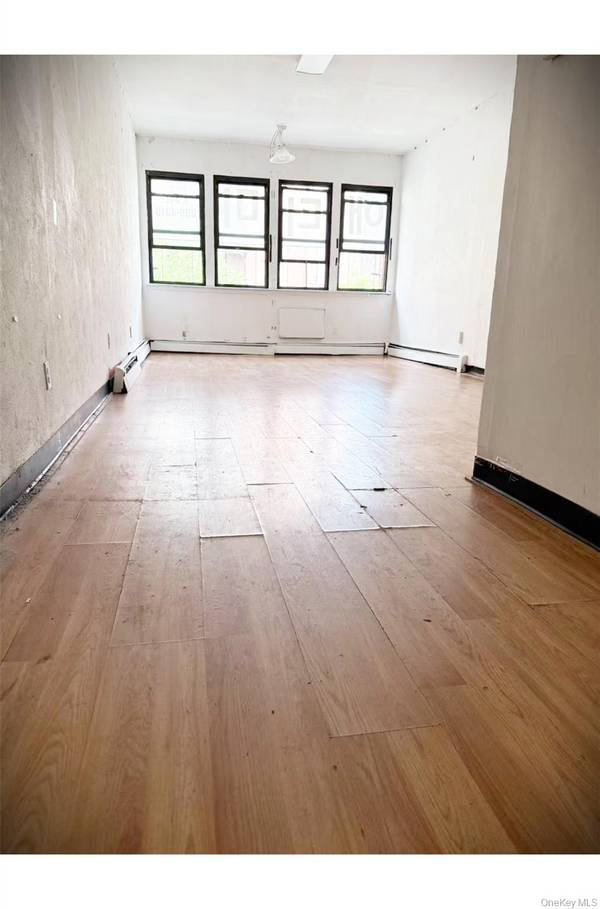 36-22 Union ST #2R ( Rear Unit), Flushing, NY 11354