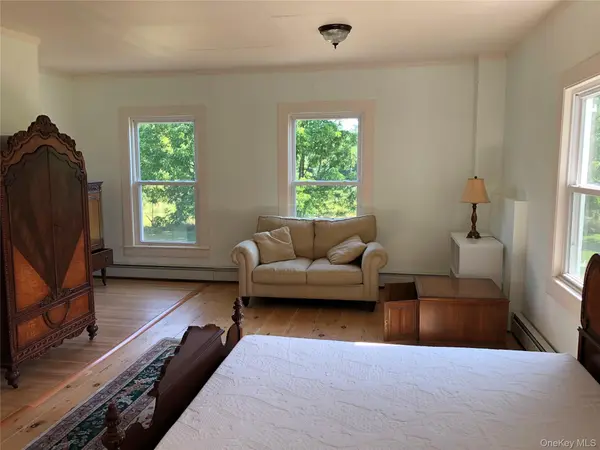181 Huguenot ST, New Paltz, NY 12561