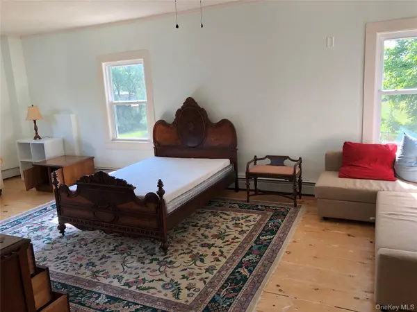 181 Huguenot ST, New Paltz, NY 12561