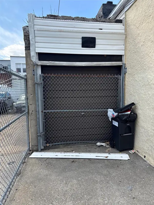 13503 Crossbay BLVD, Ozone Park, NY 11417