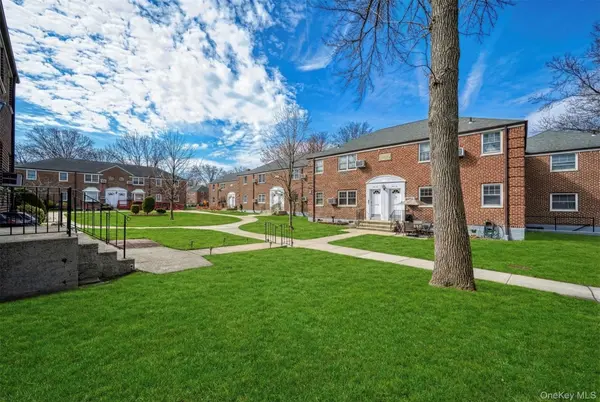 253-12 60th AVE #Lower, Little Neck, NY 11362