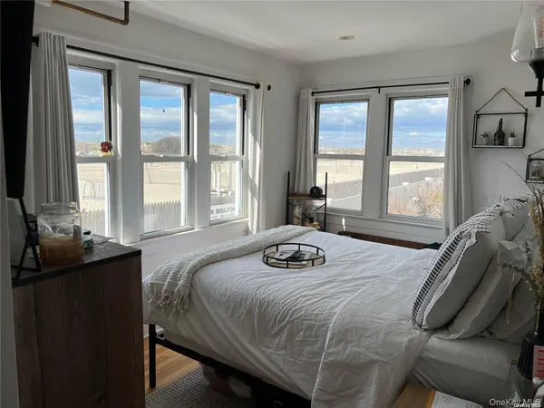 23 Troy AVE #1st FL, East Atlantic Beach, NY 11561