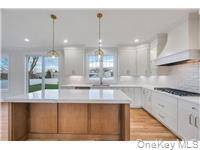 87 West AVE, Hicksville, NY 11801