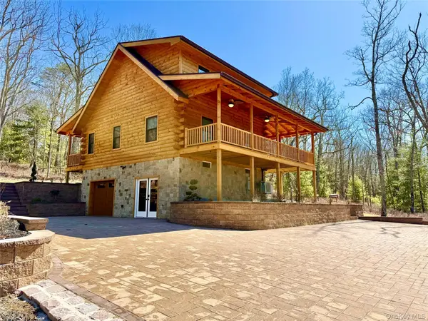 41 Upper Lumber RD, Glen Spey, NY 12737