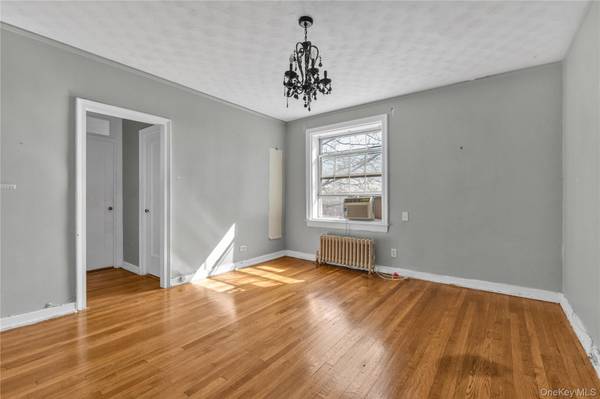 5142 30th AVE #5I, Woodside, NY 11377