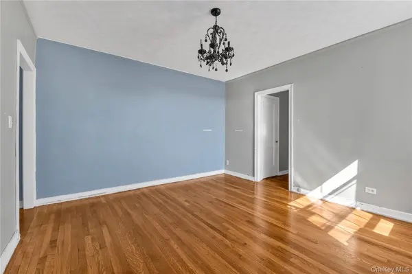5142 30th AVE #5I, Woodside, NY 11377