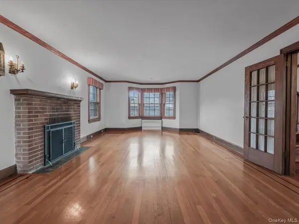 2807 157th ST, Flushing, NY 11354