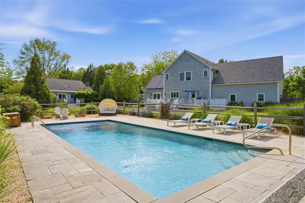 14 Freds LN, Shelter Island, NY 11964