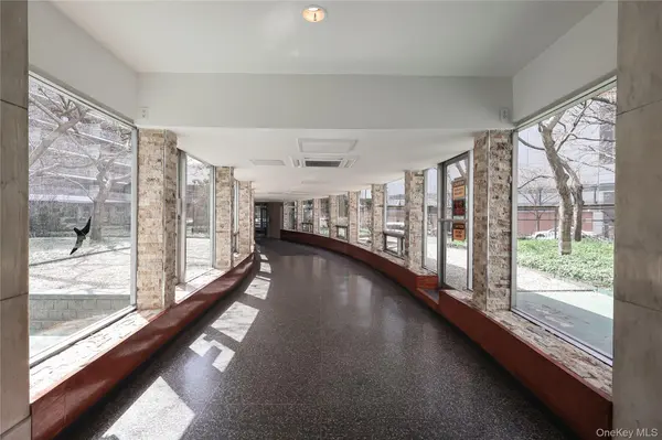 61-15 97th ST #15C, Rego Park, NY 11374