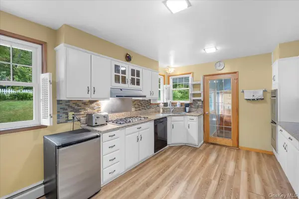 7 Hujay TER, Wappingers Falls, NY 12590