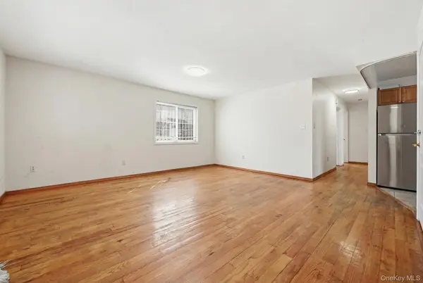 6116 161st ST, Flushing, NY 11365