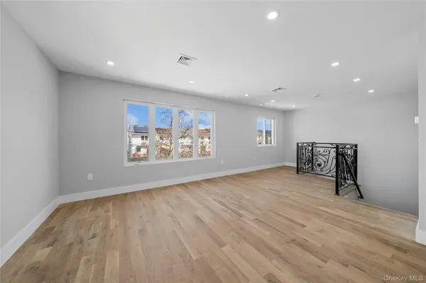 21916 141st AVE #2, Laurelton, NY 11413