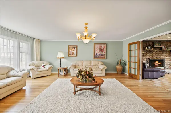 13 Beaumont DR, New City, NY 10956