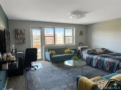 153-25 88th ST #5H, Howard Beach, NY 11414
