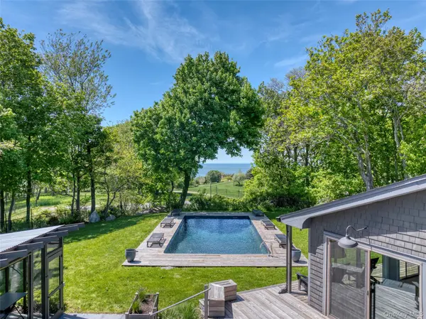 495 Maple LN, Orient, NY 11957