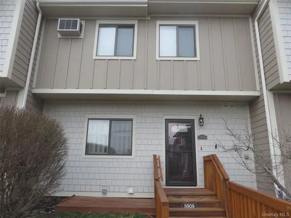 5909 Chelsea CV, Hopewell Junction, NY 12533