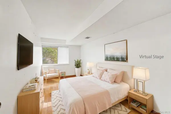 71 Horace Harding BLVD, Great Neck, NY 11020