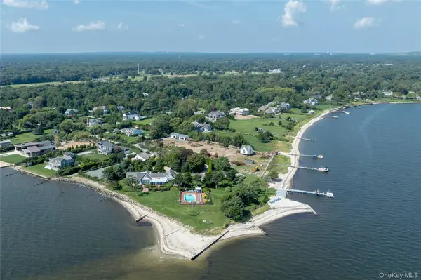 16 Point RD, Bellport Village, NY 11713