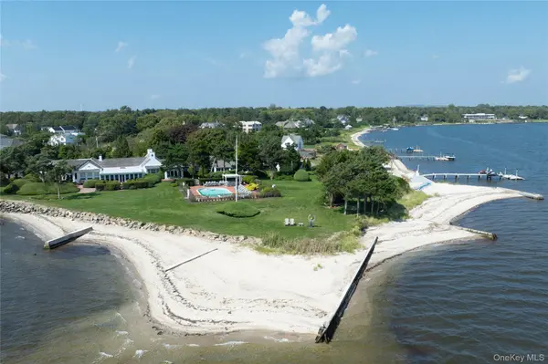 16 Point RD, Bellport Village, NY 11713