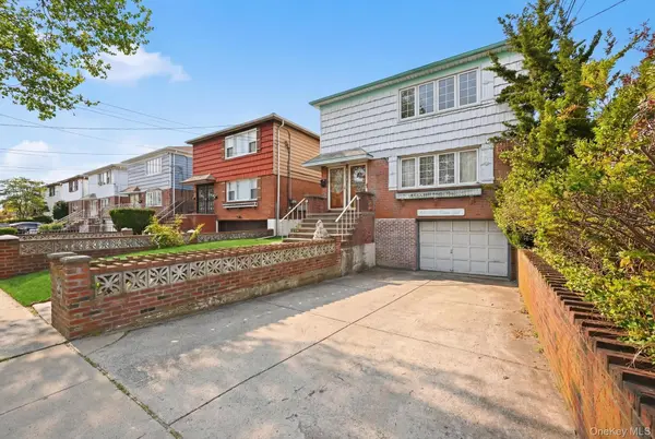 253-10 148th DR, Rosedale, NY 11422