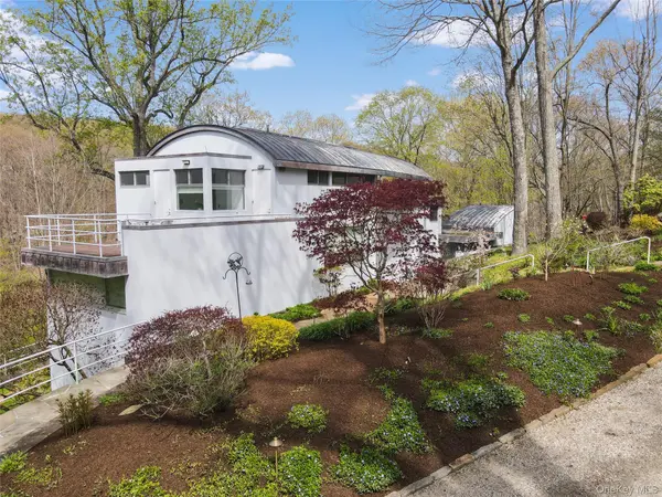 54 Cross Pond RD, Pound Ridge, NY 10576