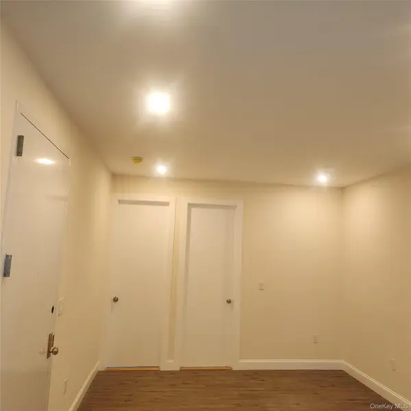 93 Elliott AVE #2, Yonkers, NY 10705