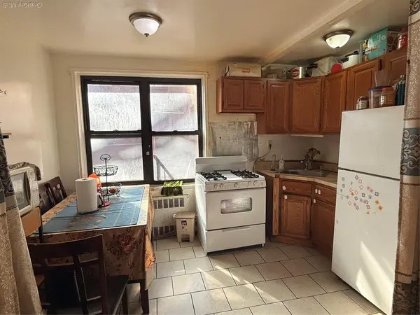 8811 34th AVE #2H, Jackson Heights, NY 11372