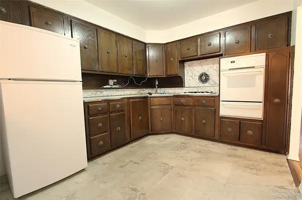 58-18 84th PL, Middle Village, NY 11379