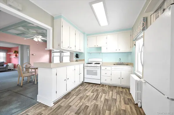 32-17 Murray ST, Flushing, NY 11354