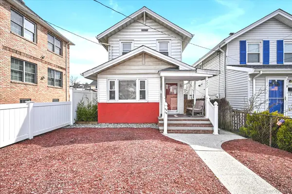 32-17 Murray ST, Flushing, NY 11354