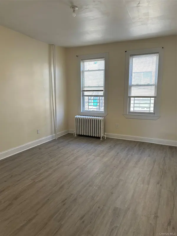 710 E 211th ST, Bronx, NY 10467