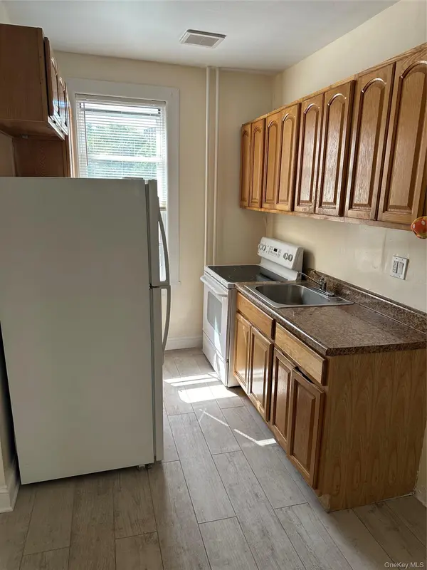 710 E 211th ST, Bronx, NY 10467