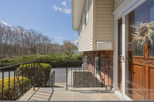 196 E Townline RD, West Nyack, NY 10994