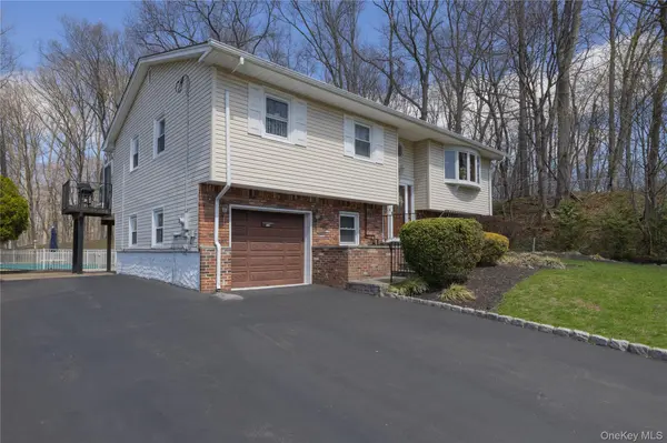 196 E Townline RD, West Nyack, NY 10994