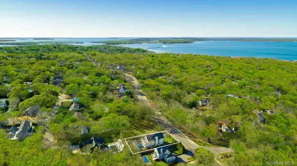 278 Hampton ST, Sag Harbor, NY 11963